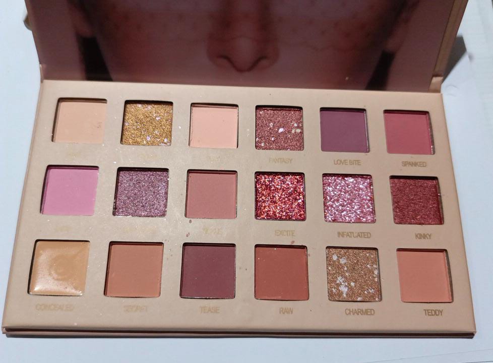 Waterproof Nude Eyeshadow Palette – 18 Matte Shades for Long-Lasting Wear